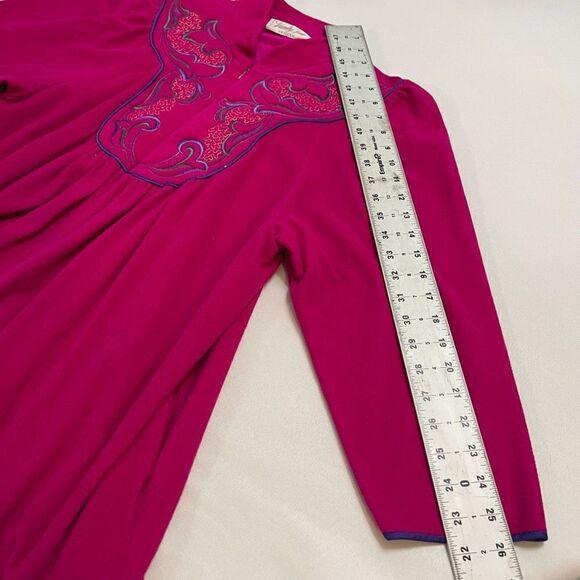 Vintage Vanity Fair Bright Fushia Embroidered Fleece House Coat Maxi Robe Small - Picture 5 of 9